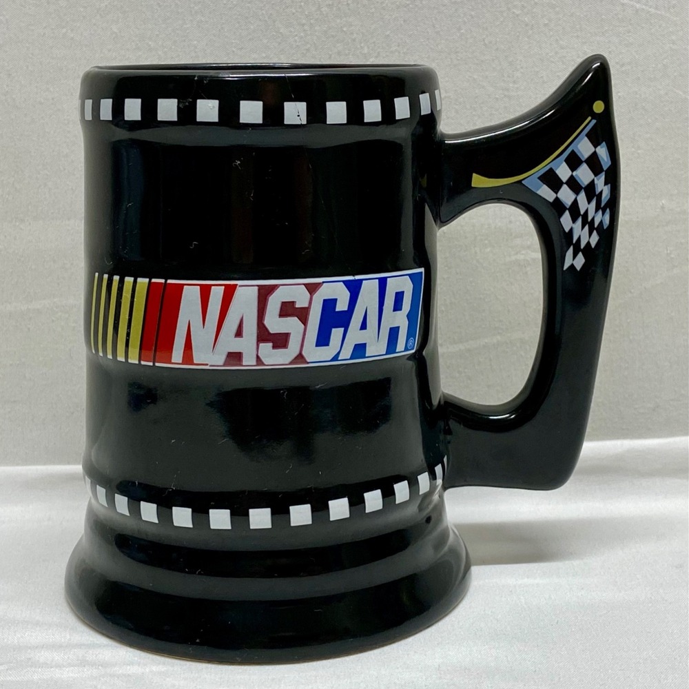 Vintage NASCAR Racing Mug Auto Raceway Checker Flag Batwing Handle Sherwood 2005